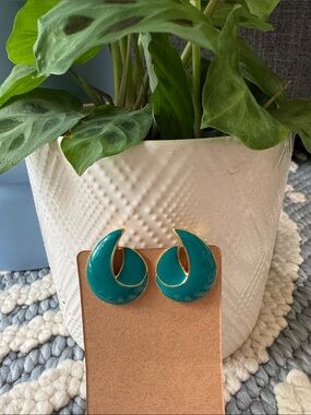 Vintage Teal Enamel Swirl Clip On Earrings Gold Tone Statement 80s